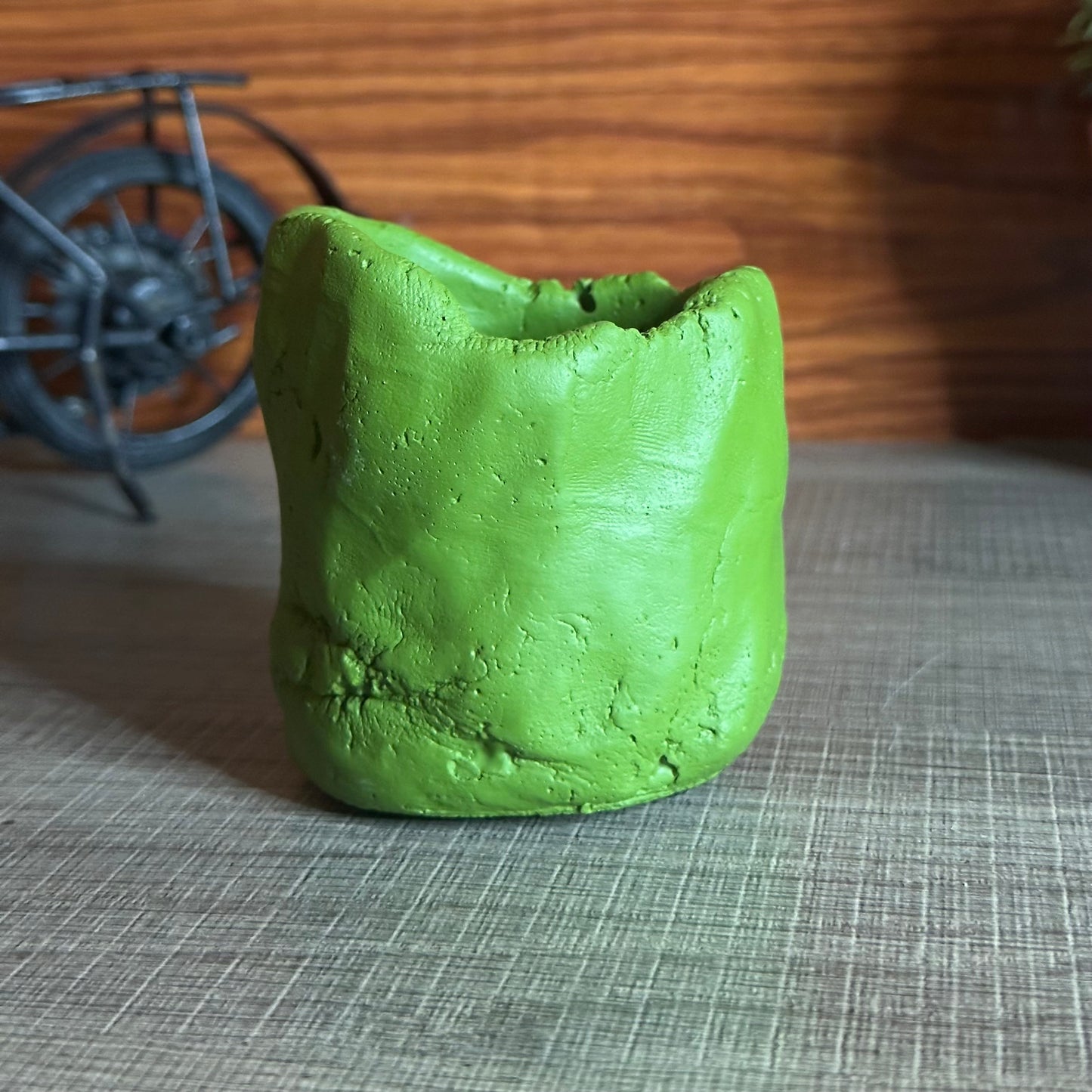 Unique, Artistic Jars With an Original Design