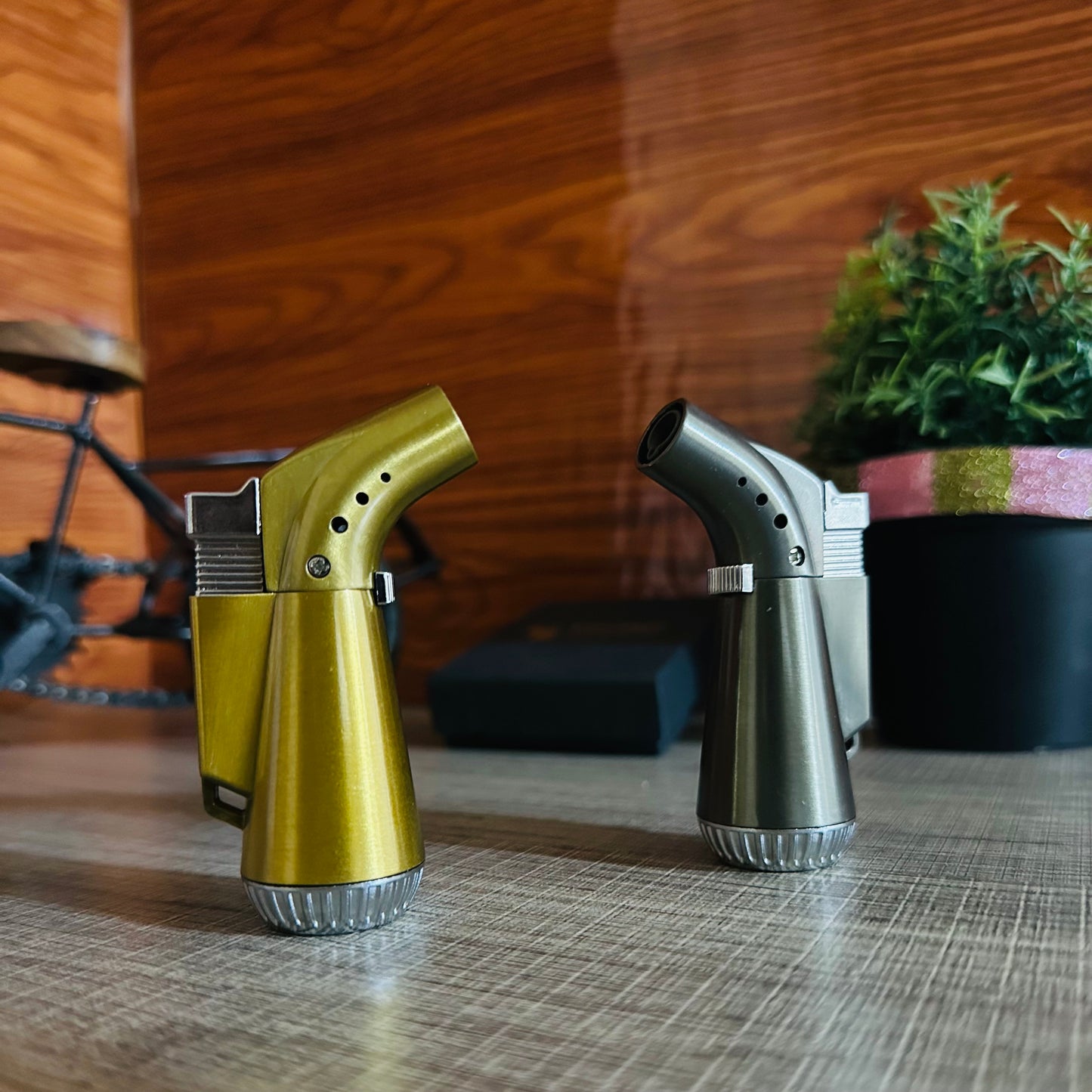 Teapot-shaped Elbow Butane Lighter