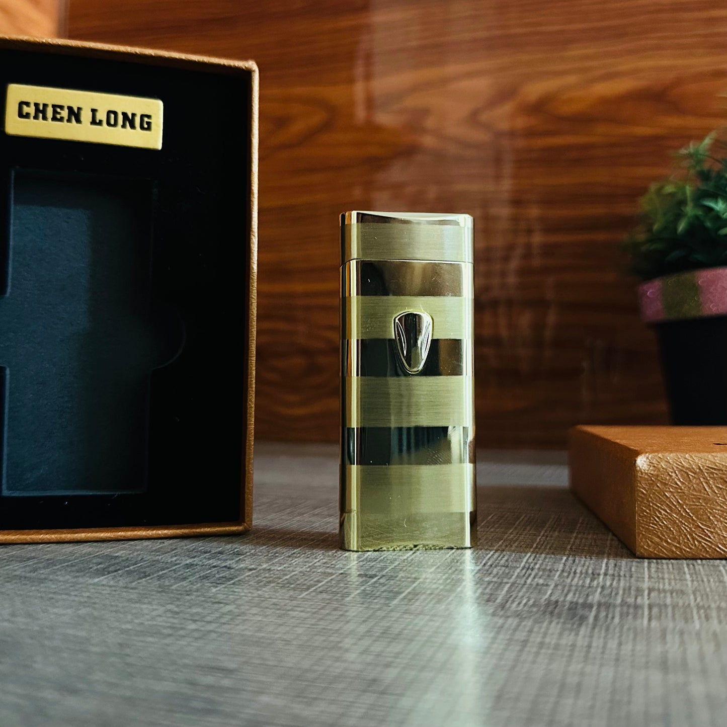 Luxurious Windproof Lighter