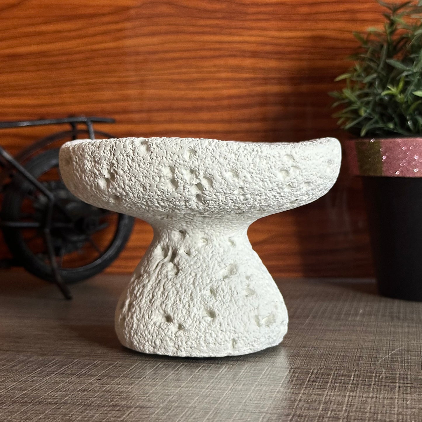 Unique Modern Design Holder